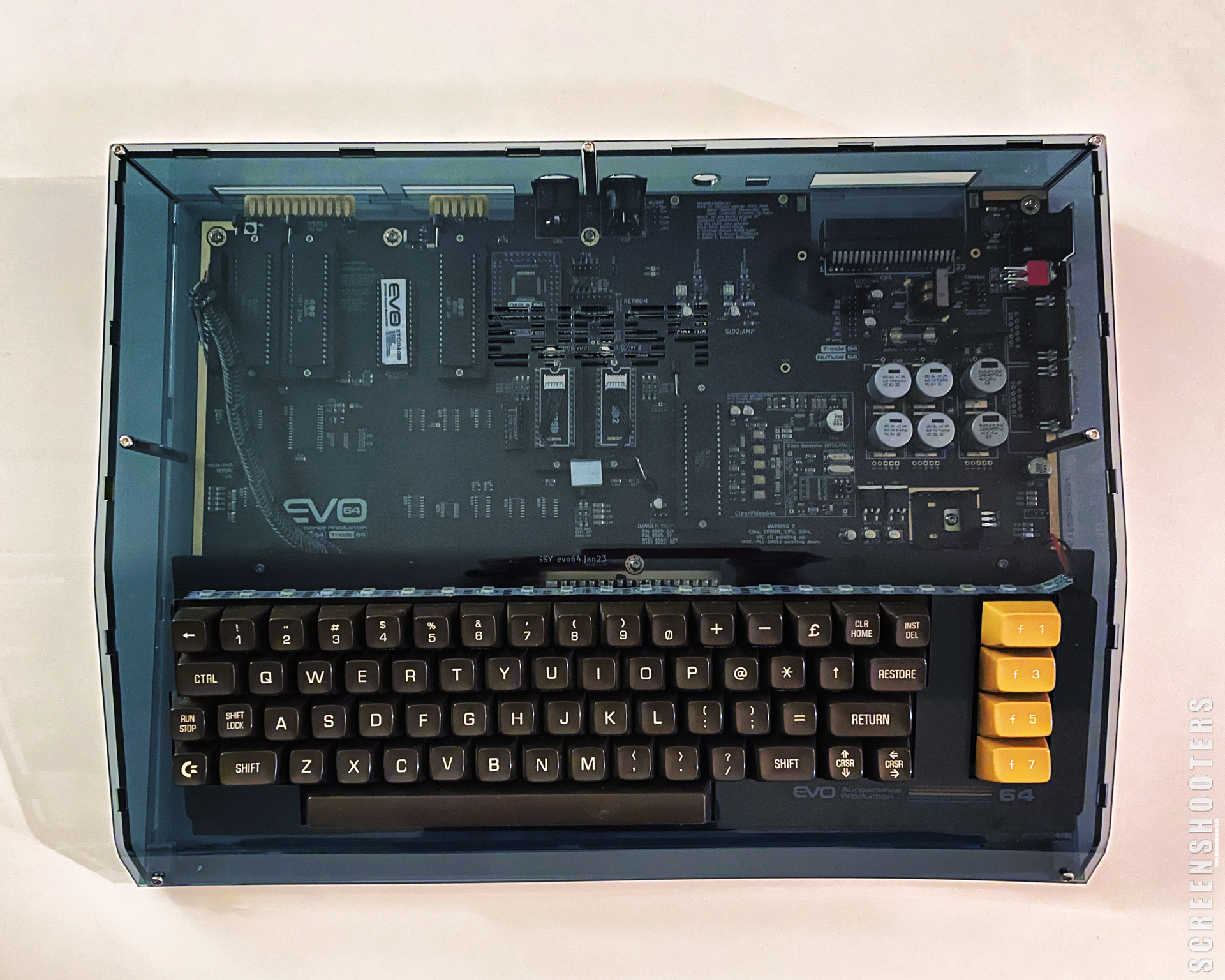 C64-143-EVO64_12.jpg